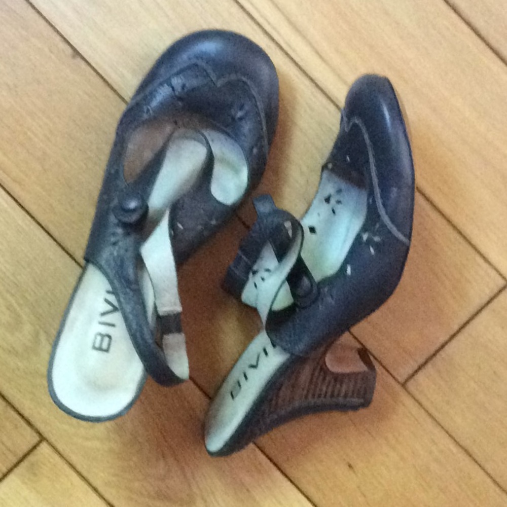 Biviel Navy blue shoes size 8